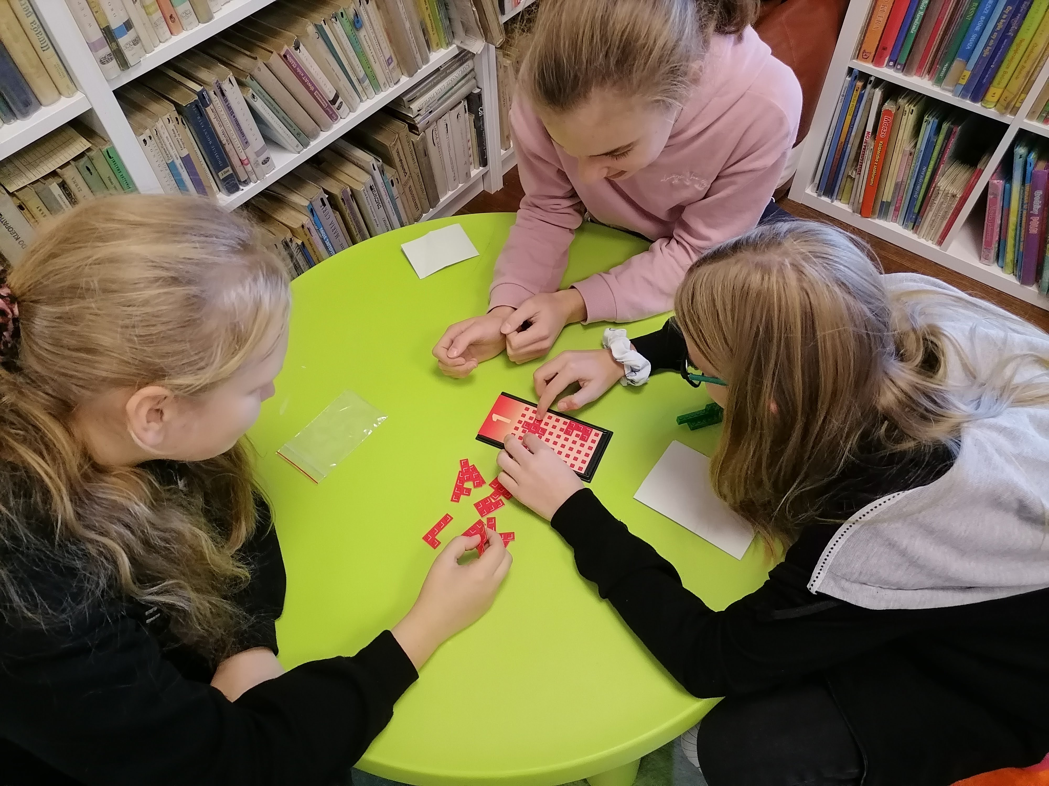 Boom! Na komiksy i gry planszowe w bibliotece - W grupie - dobrze się układa!