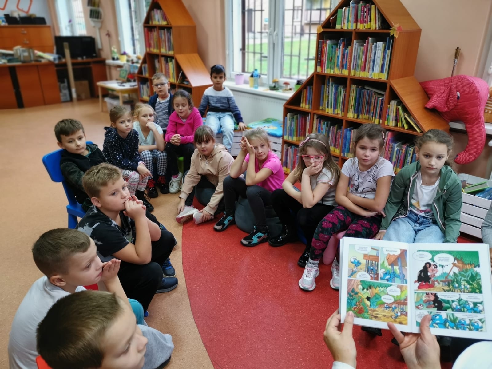 W wiosce smerfów znajdziesz przyjaciół - BOOM3 Na komiksy i gry planszowe w bibliotece