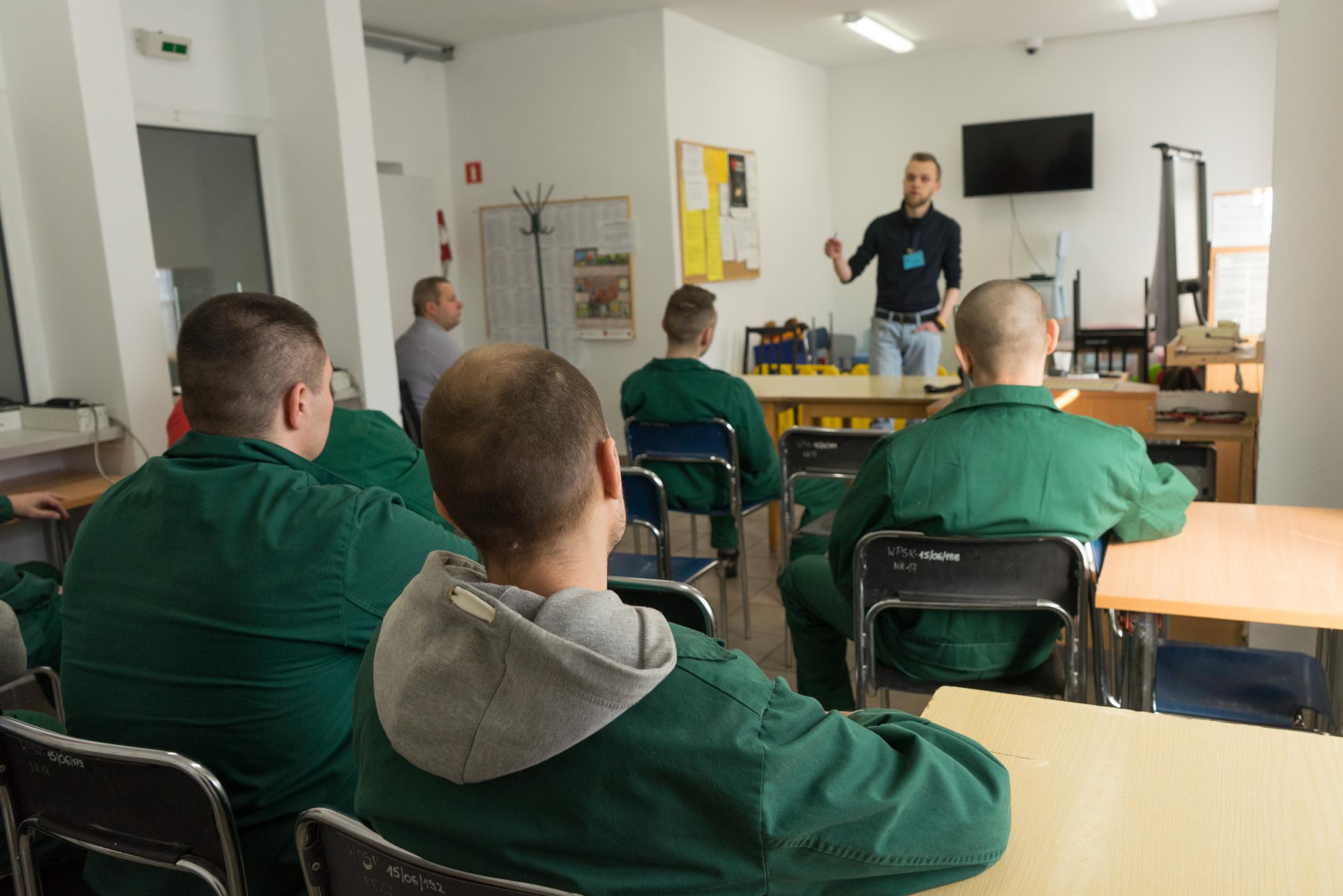 Biblioteka w Zakładzie Karnym, czyli o edukacji kulturalnej wśród osadzonych.